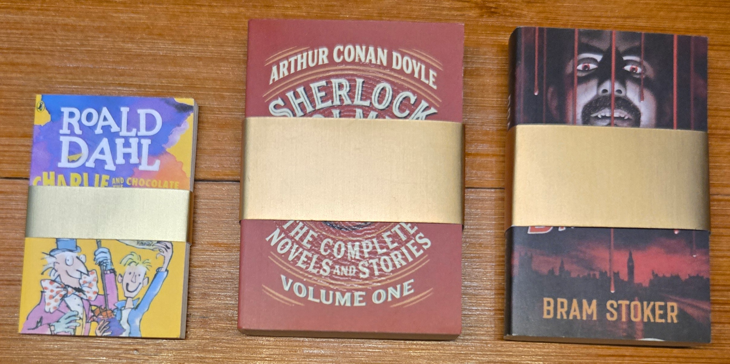 ZURU Mini Brands Books Series 2 – Complete Collection