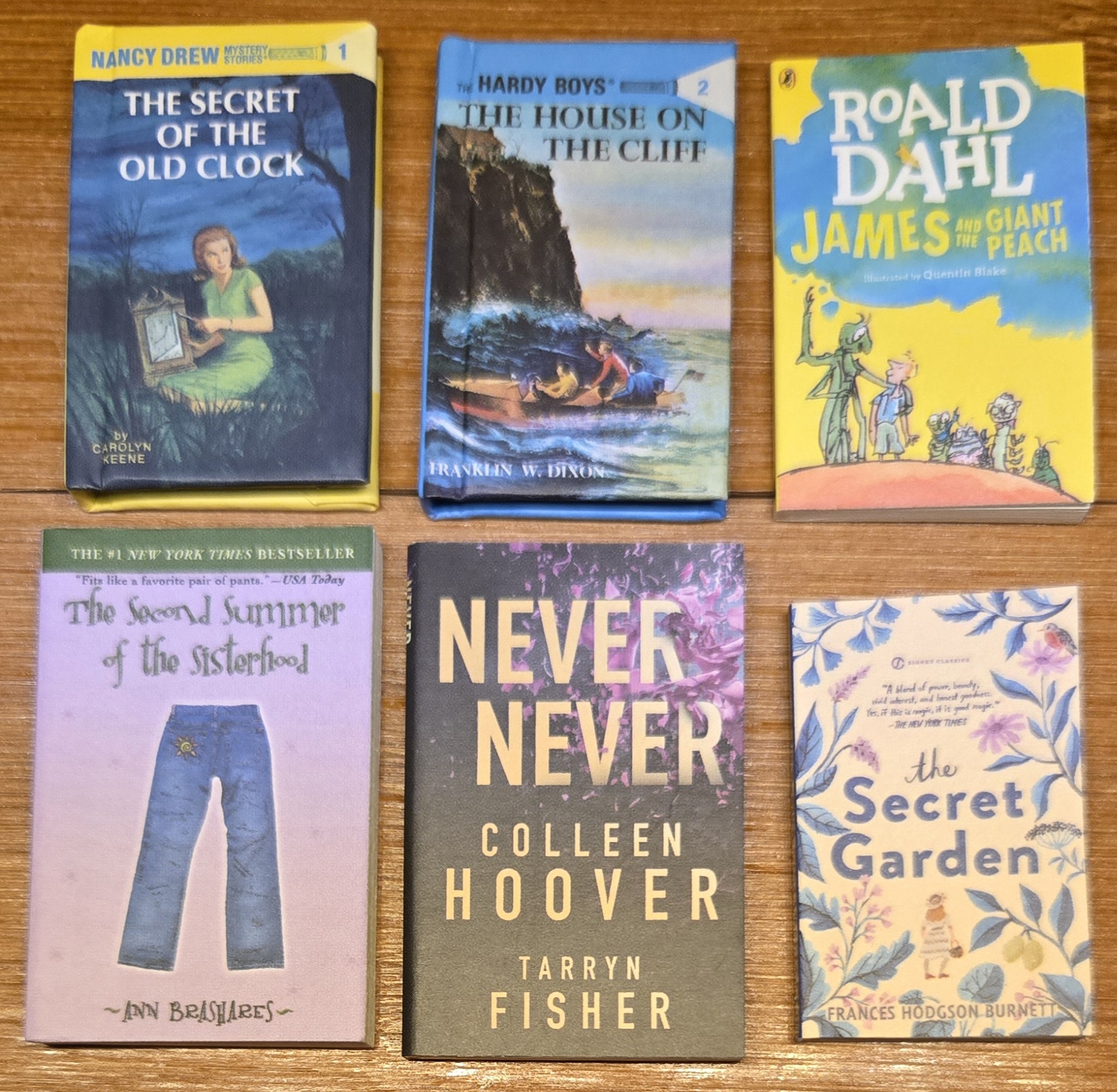 ZURU Mini Brands Books Series 2 – Complete Collection