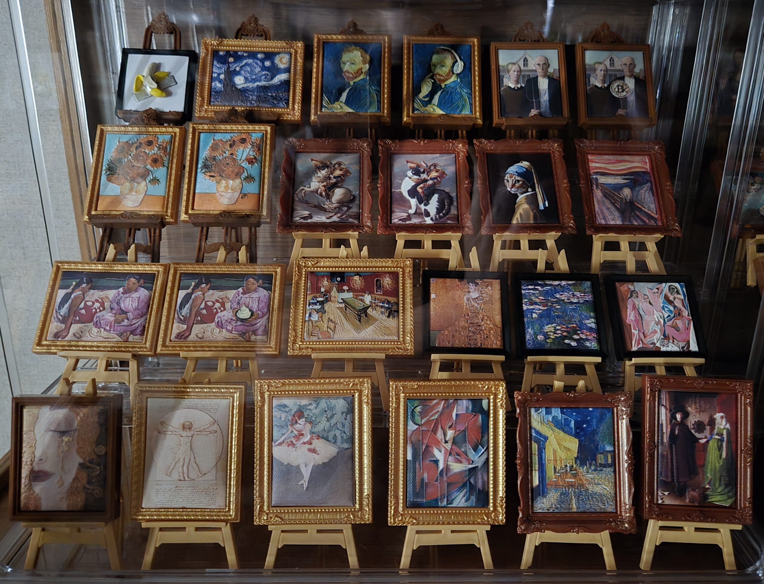 ZURU Mini Brands Masterpieces – Complete Collection