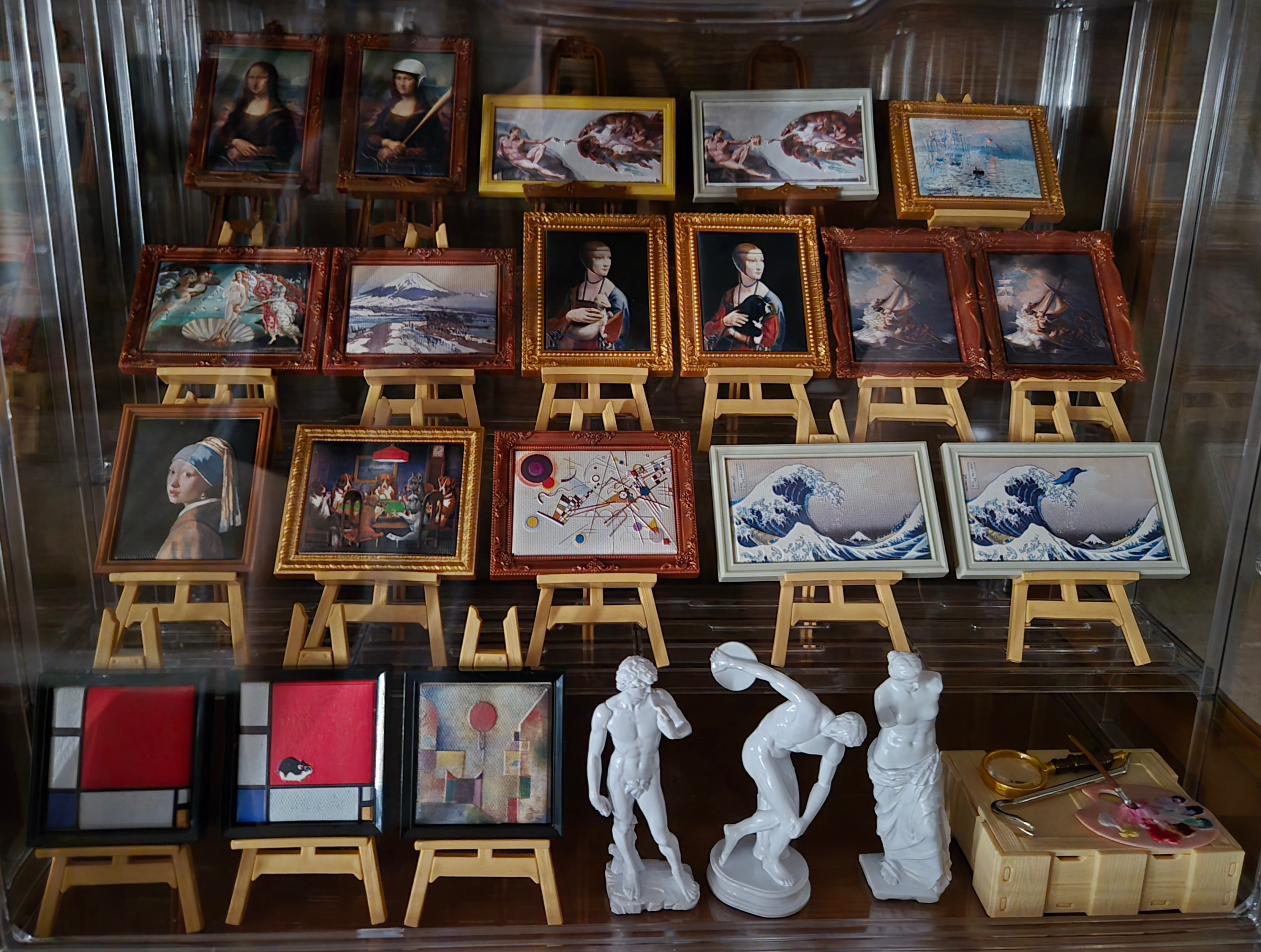 ZURU Mini Brands Masterpieces – Complete Collection